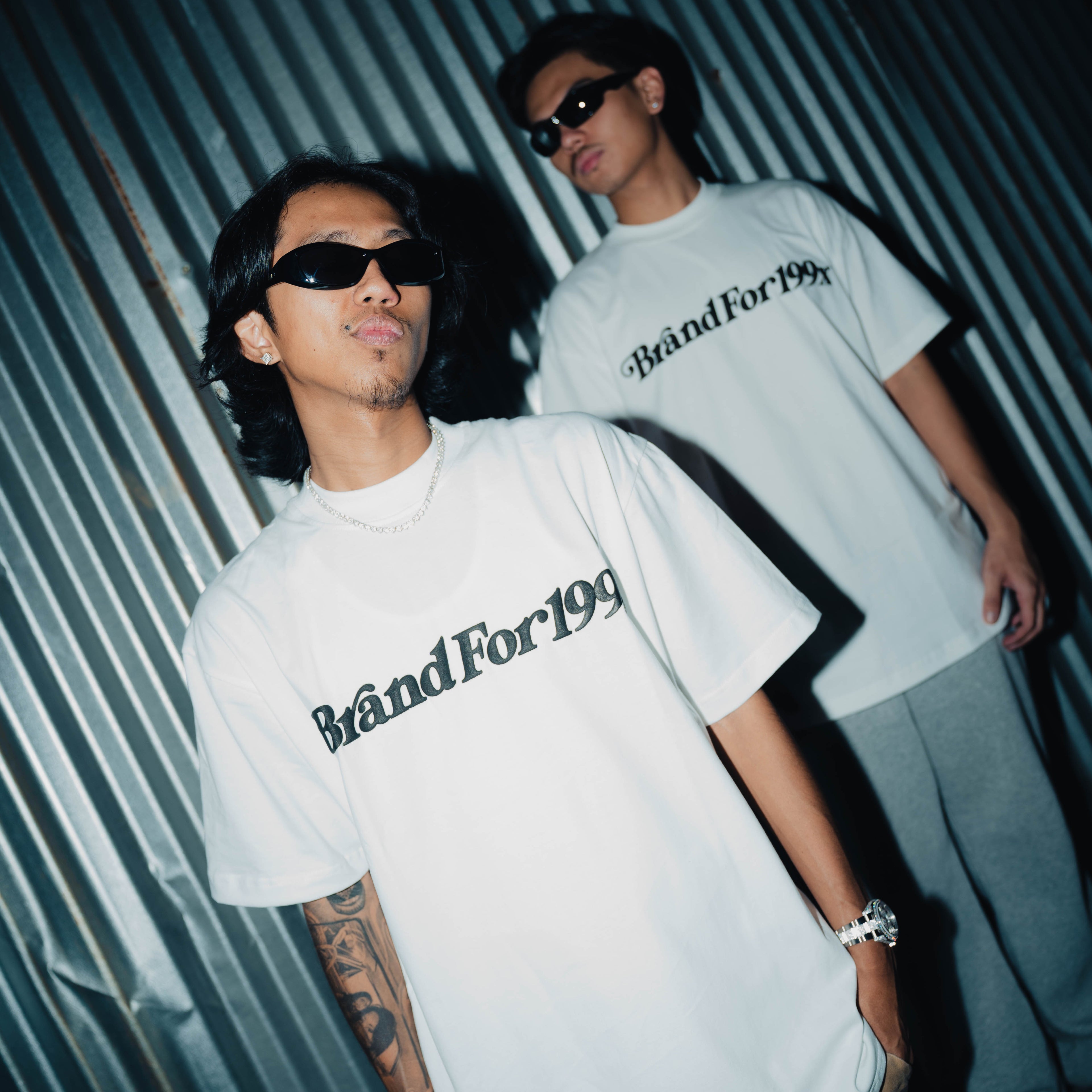 EMBOSSED 90'S SHIRT ( WHITE ) ( NO PRICE ) ( NO DESCRIPTION )