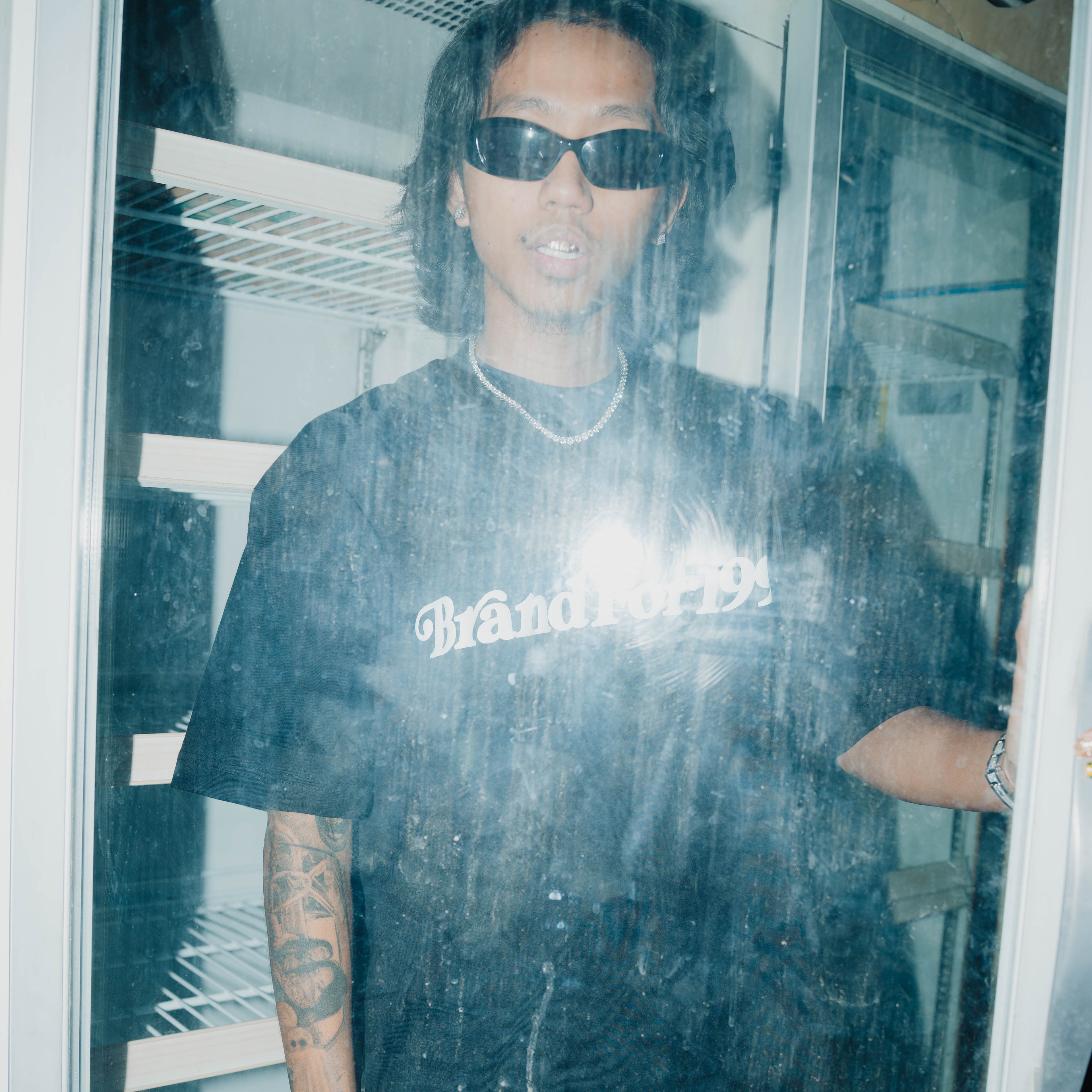 EMBOSSED 90'S SHIRT ( BLACK ) ( NO PRICE ) ( NO DESCRIPTION )