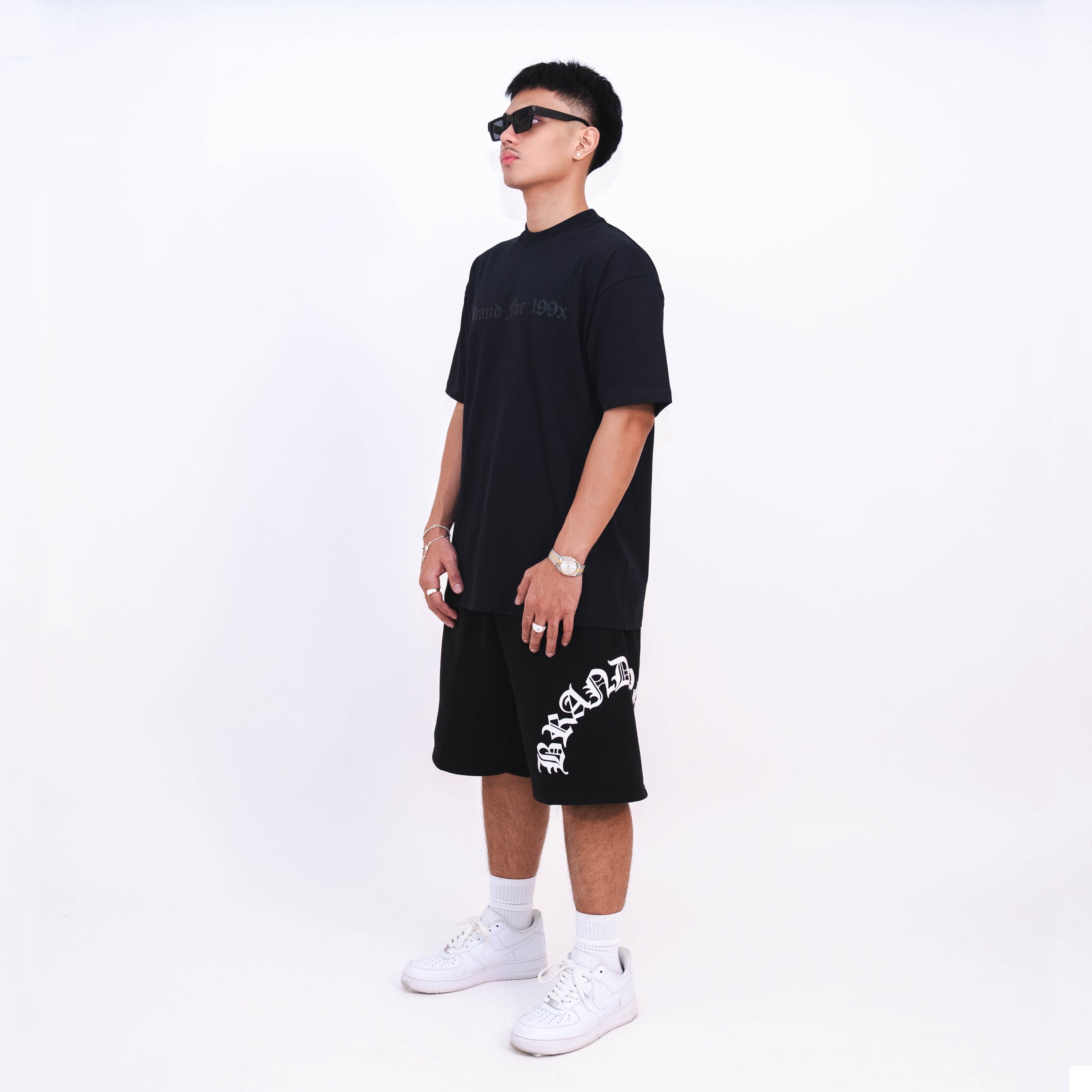 BLACK ON BLACK ( NO PRICE, SIZE CHART AND DESCRIPTION )
