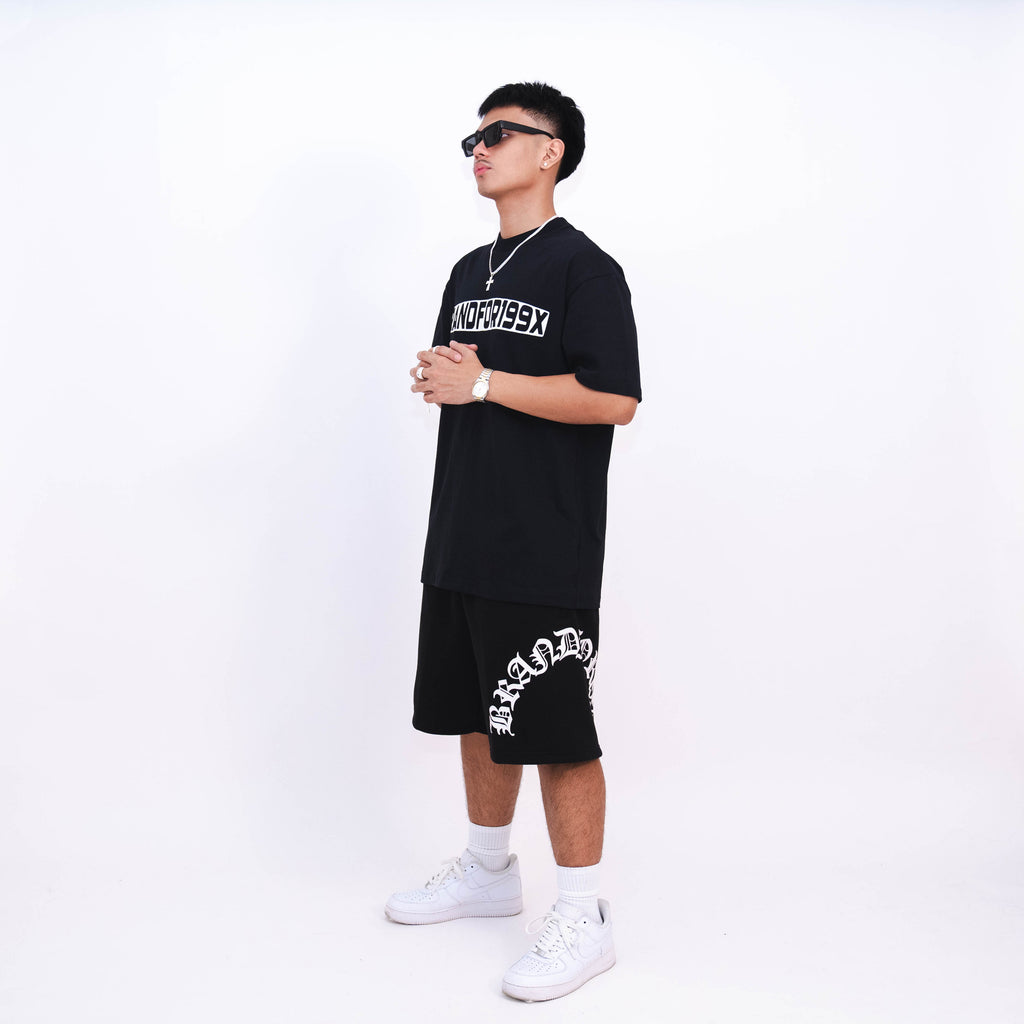 WHITE ON BLACK ( NO PRICE, SIZECHART AND DESCRIPTION )
