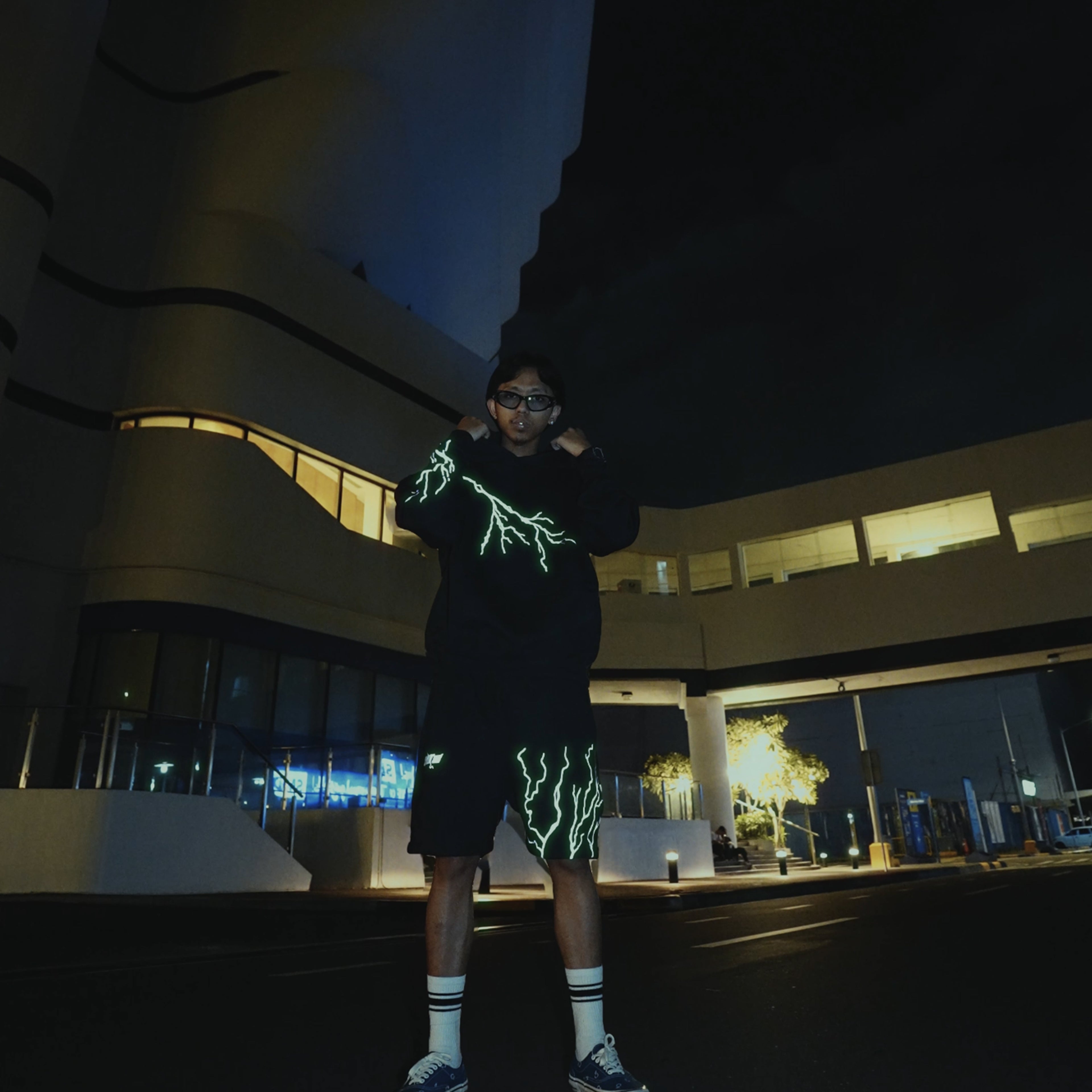LIGHTNING REFLECTORIZED HOODIE ( NO SIZE CHARTS, NO PRICE AND DESCRIPTION )