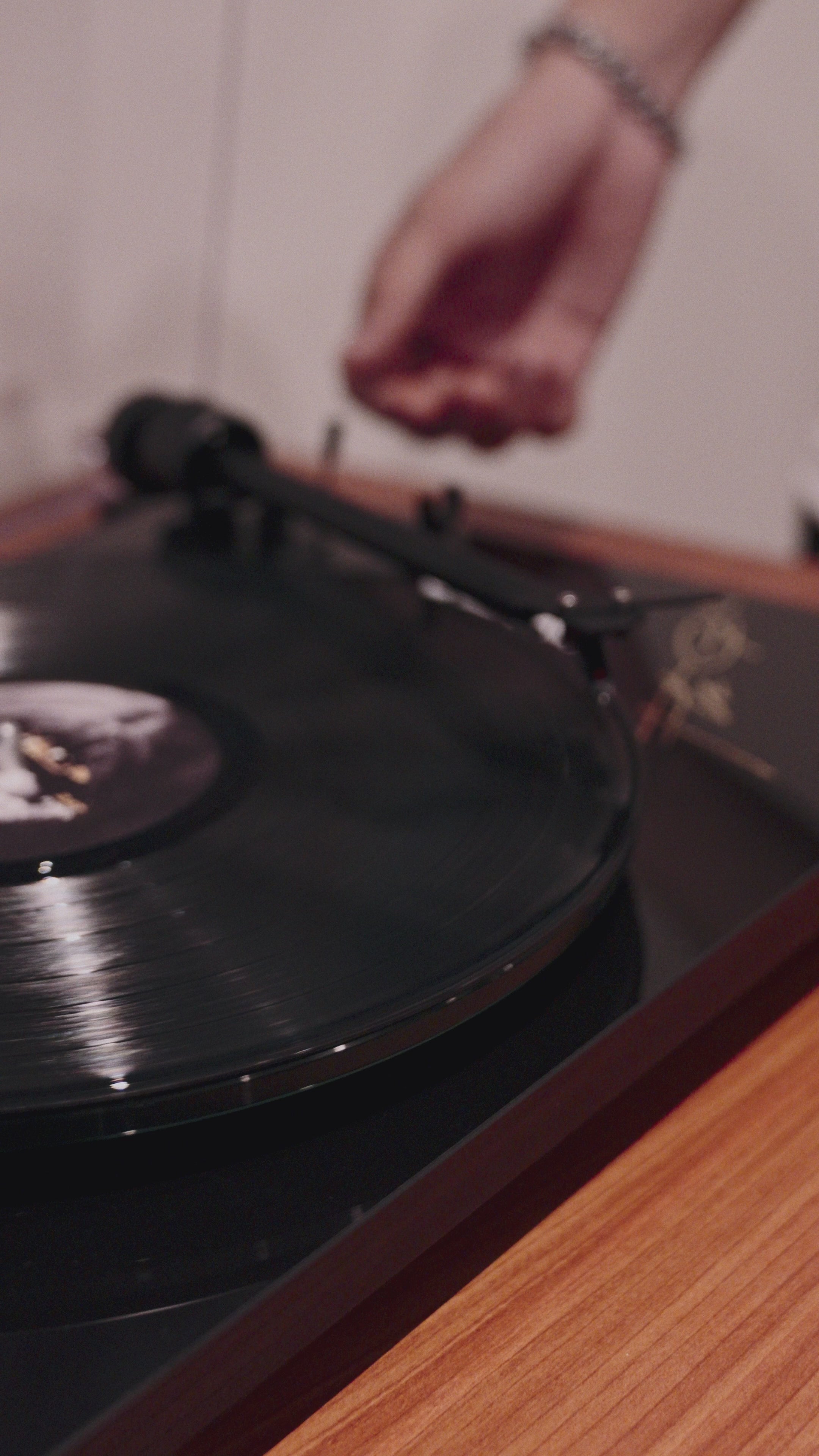 '247' - Flow G Album Shirt (White)